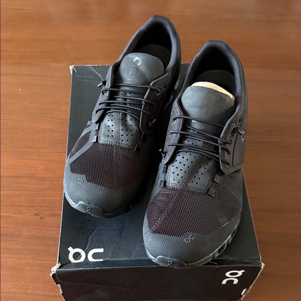 On Running Men’s Cloud Edge Sneakers — Black